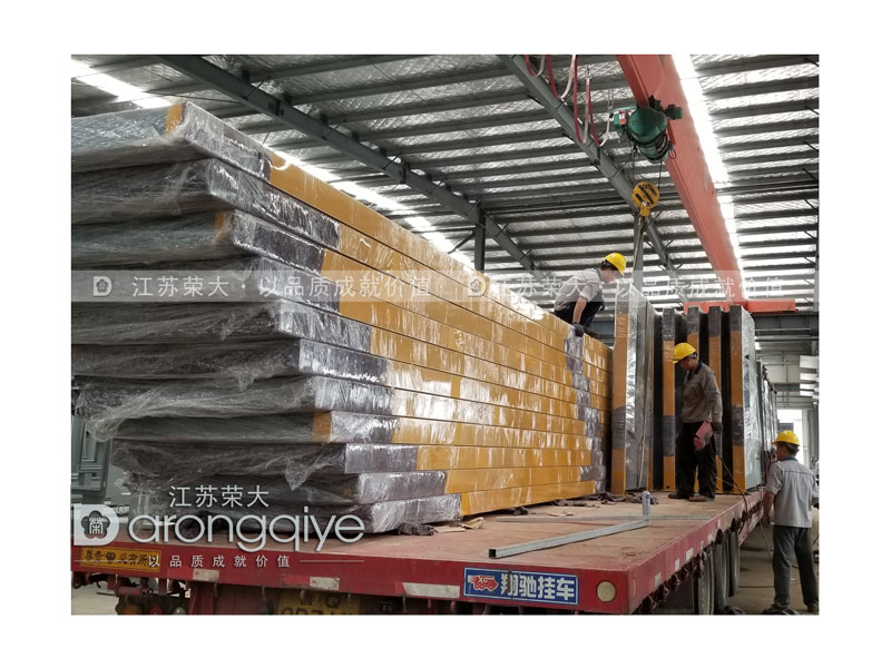 山東公交候車(chē)亭發(fā)貨