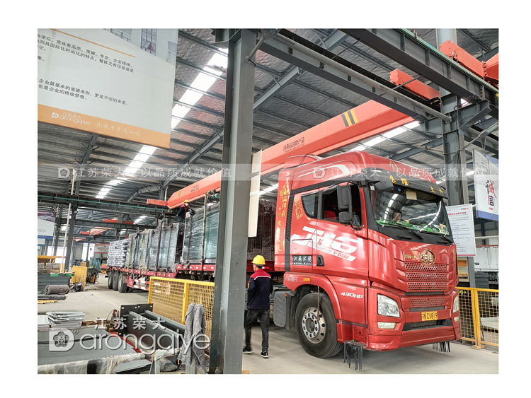 榮大供應山西一批仿古候車亭配圖一