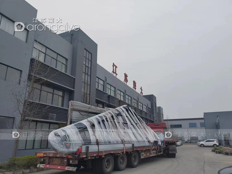 上海智能公交站臺(tái)發(fā)貨